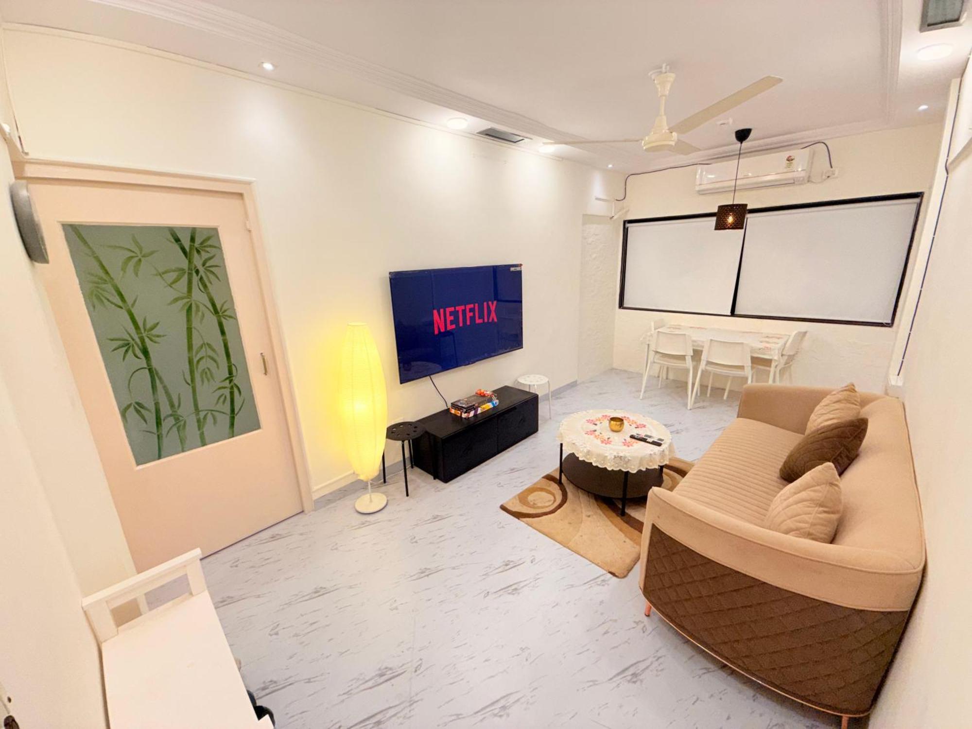 Elite Suite 1 - 65'TV, Netflix&Chill, Luxury 2BHK Mumbai Exterior photo